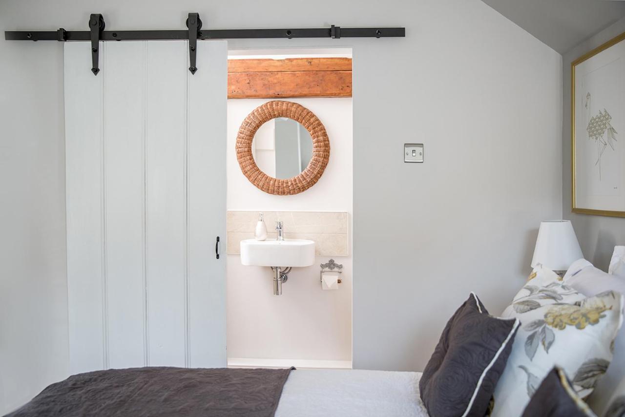 The Cottage And The Nook Gretton  ภายนอก รูปภาพ