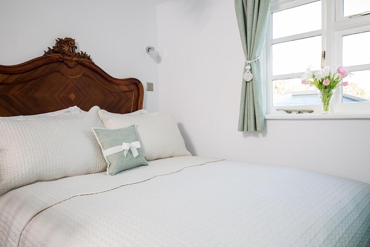 The Cottage And The Nook Gretton  ภายนอก รูปภาพ